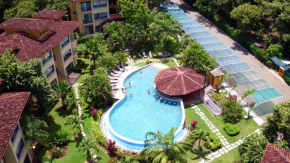 Отель The Oaks Tamarindo Condominiums 200 mbs Internet  Тамариндо